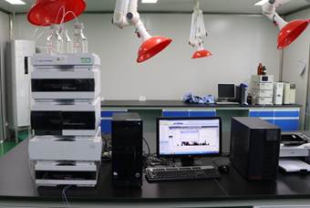 說明: 說明: F:\照片資料\質(zhì)量部設(shè)備儀器照片\主要研發(fā)設(shè)備-液相色譜.JPG