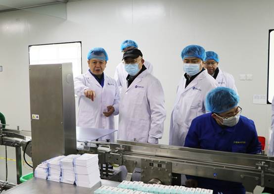 說(shuō)明: 說(shuō)明: C:\Users\Administrator\Desktop\技術(shù)中心\新聞稿\甘肅省科技廳副廳長(zhǎng)李興華\李興華副廳長(zhǎng)調(diào)研20211215\微信圖片_20211215132122.jpg